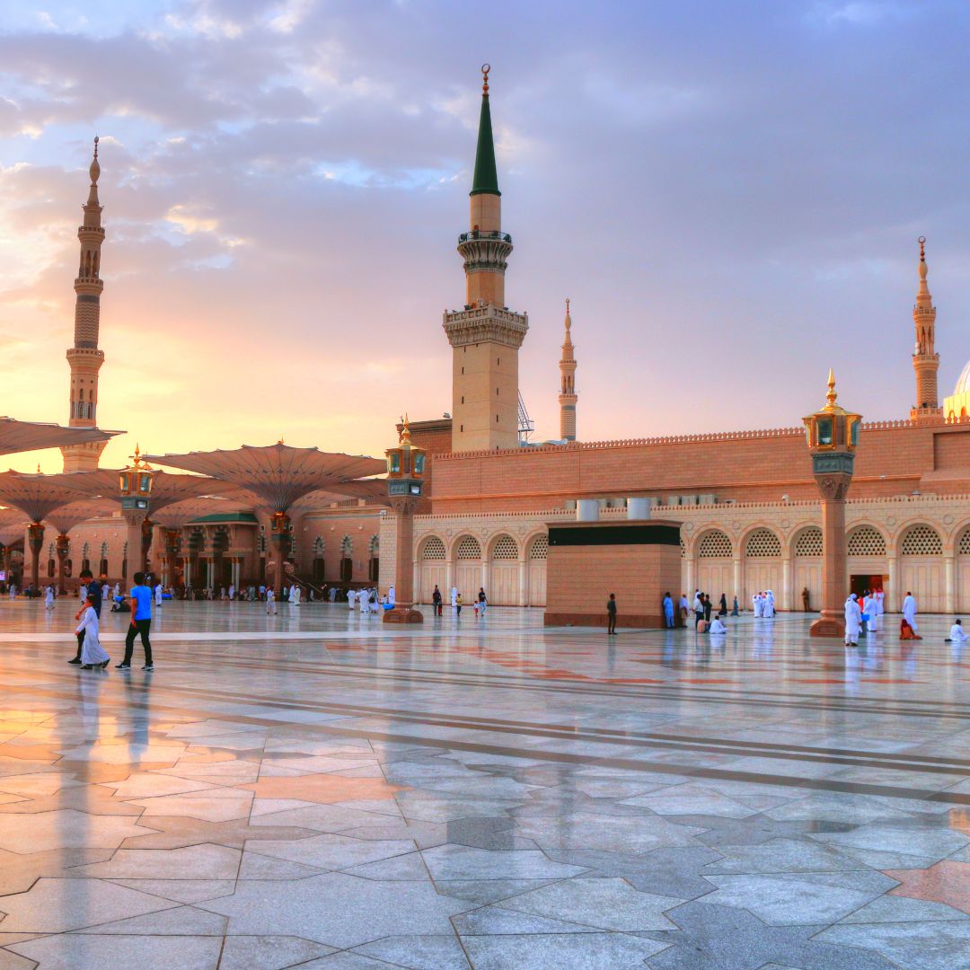 Amaar Shoaib Tours & Travels | Umrah & Hajj Travel Agency in Lahore | Umrah & Hajj Packages 2027 logo