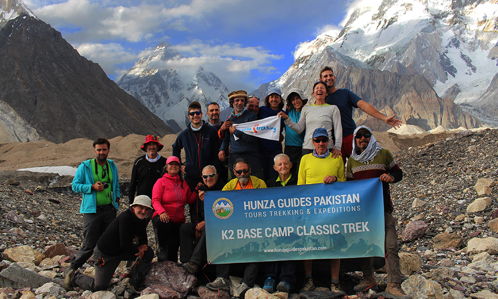 Hunza Guides Pakistan Tours Trekking & Expeditions logo